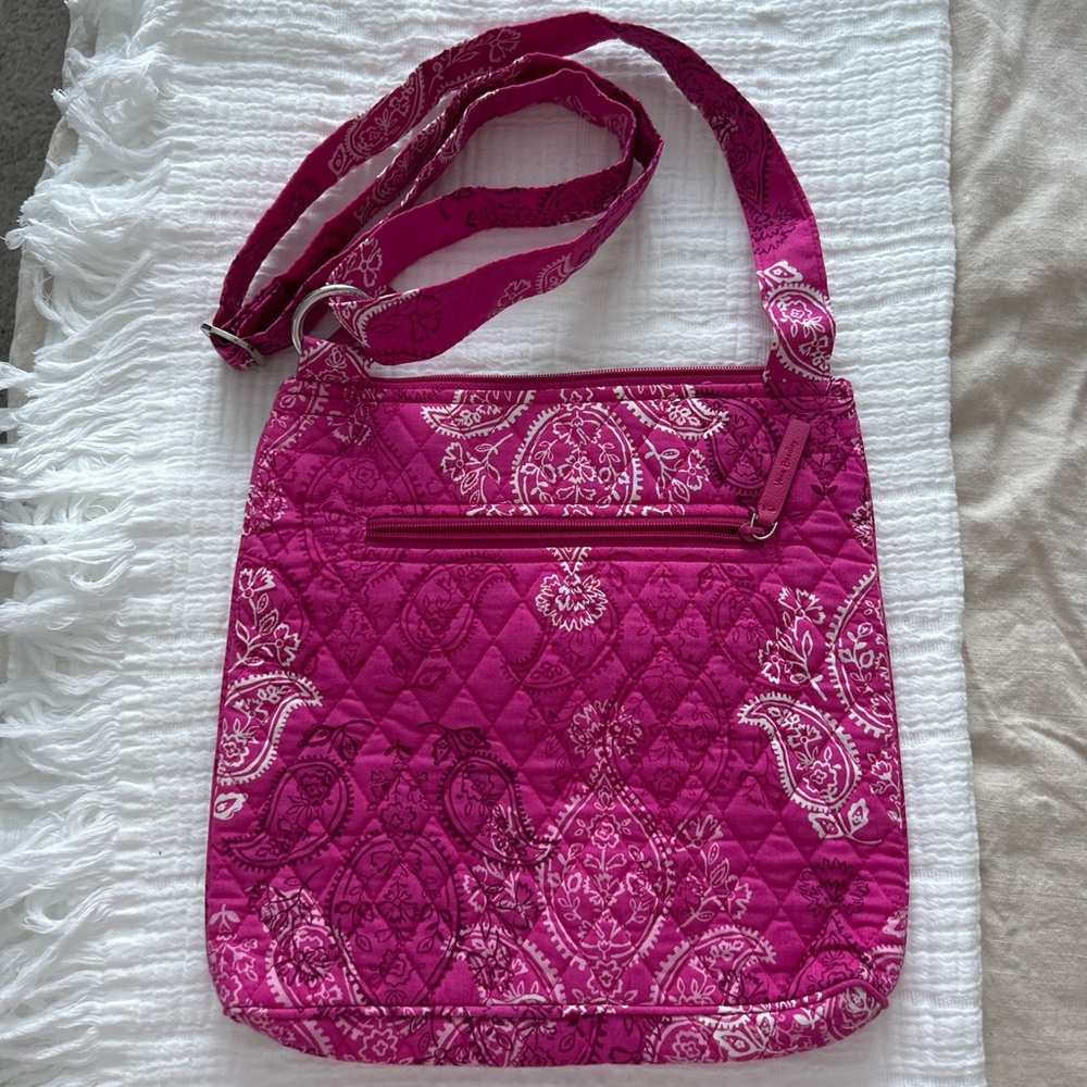 Vera Bradley Fuchsia Paisley Crossbody Bag - Picture 2 of 3